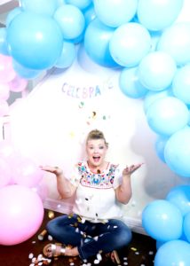 Gender Reveal Decorations- DIY Balloon Garland